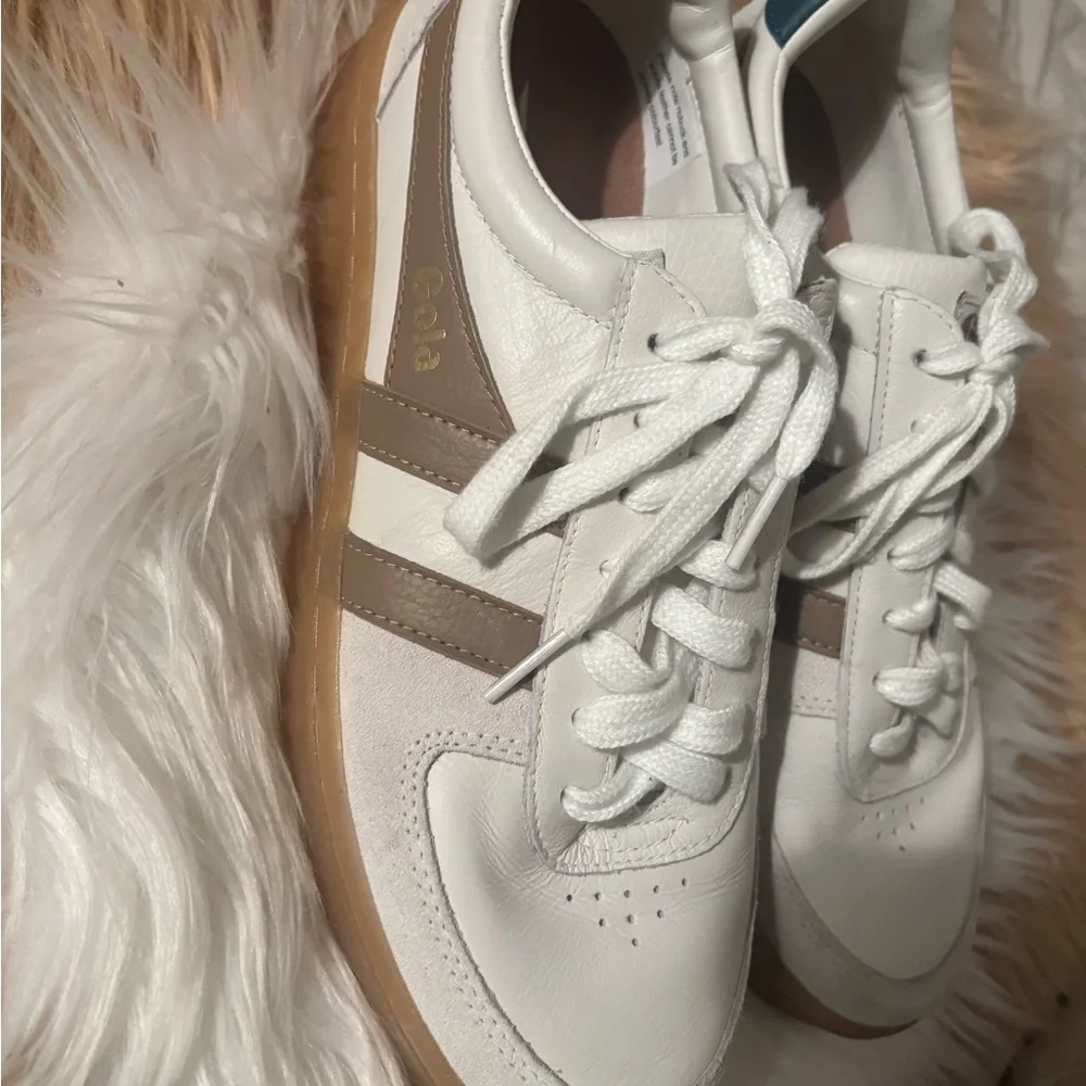 Gola Women's White and Tan Sneakers